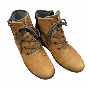 Bogs Vista Rugged Lace women’s boots